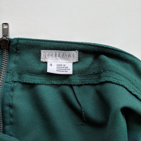 Teal mini skirt with pockets - Picture 4 of 5